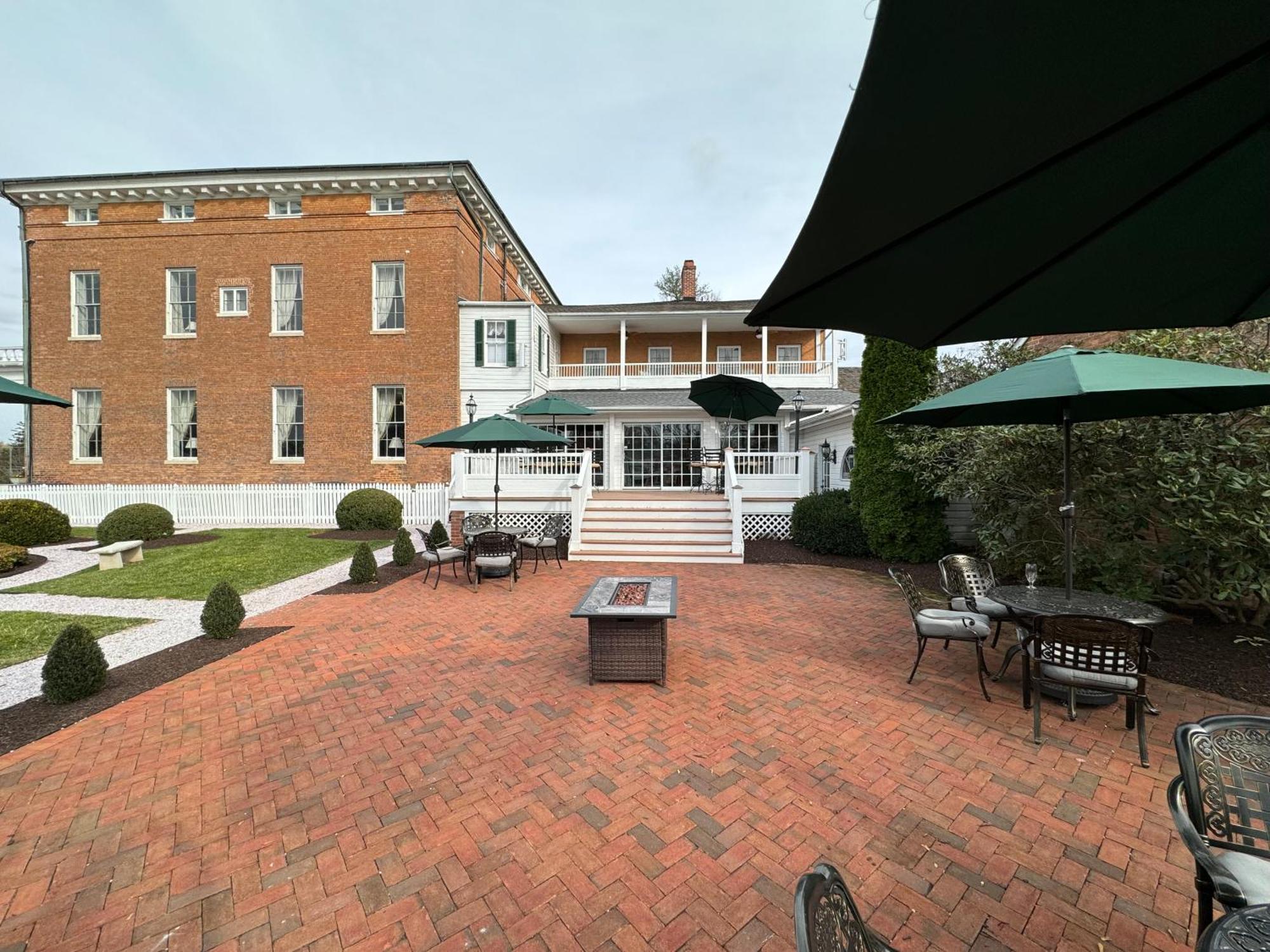 Taneytown Antrim 1844酒店 外观 照片